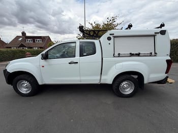 Used Isuzu D-Max 2018 for sale - 79609351: Photo