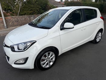 Used Hyundai i20 2014 for sale - 79645323: Photo