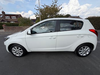 Used Hyundai i20 2014 for sale - 79645323: Photo