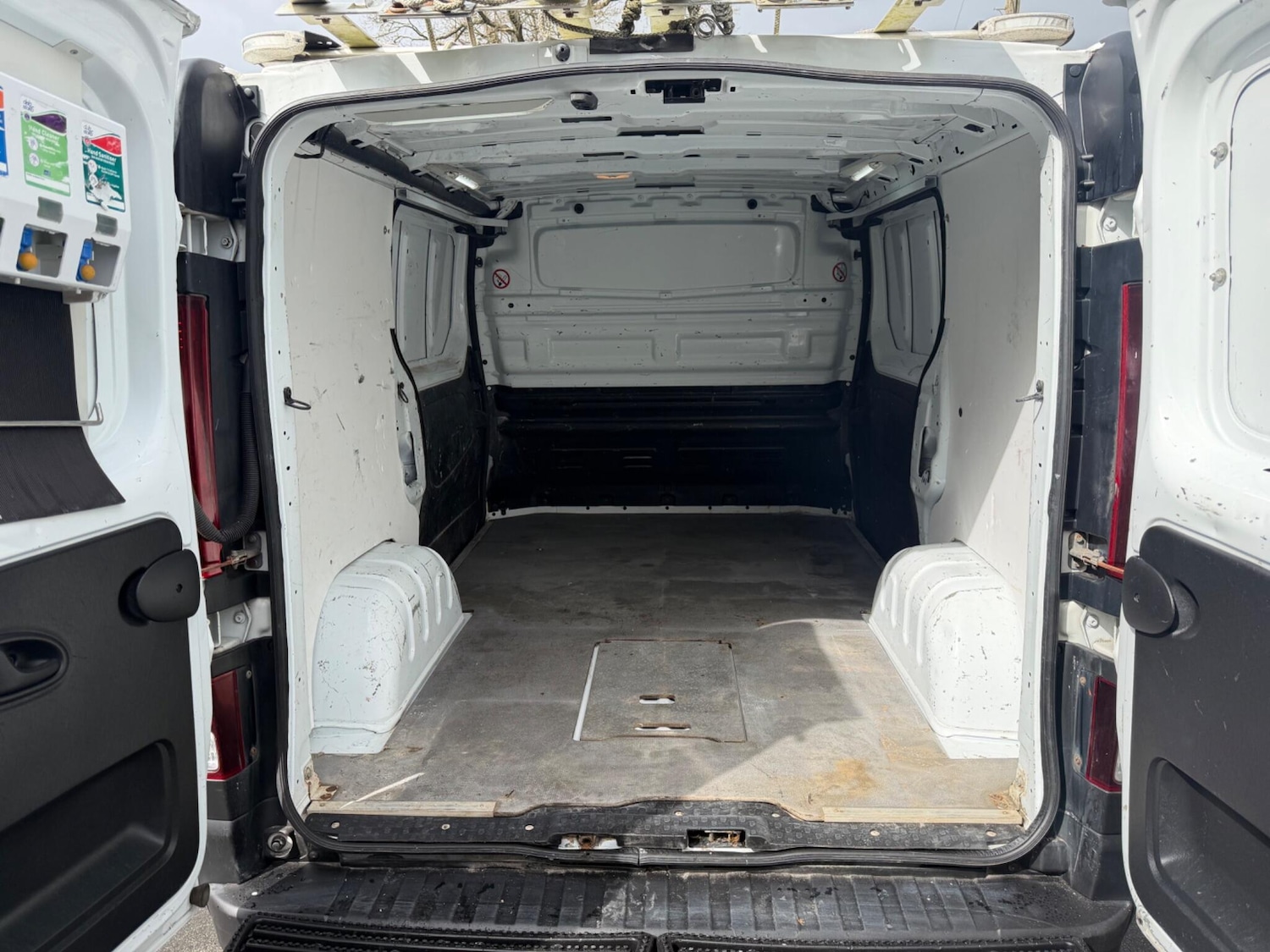 Used Vauxhall Vivaro 2016 for sale - 78136002: Photo 18