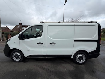 Used Vauxhall Vivaro 2016 for sale - 78136002: Photo
