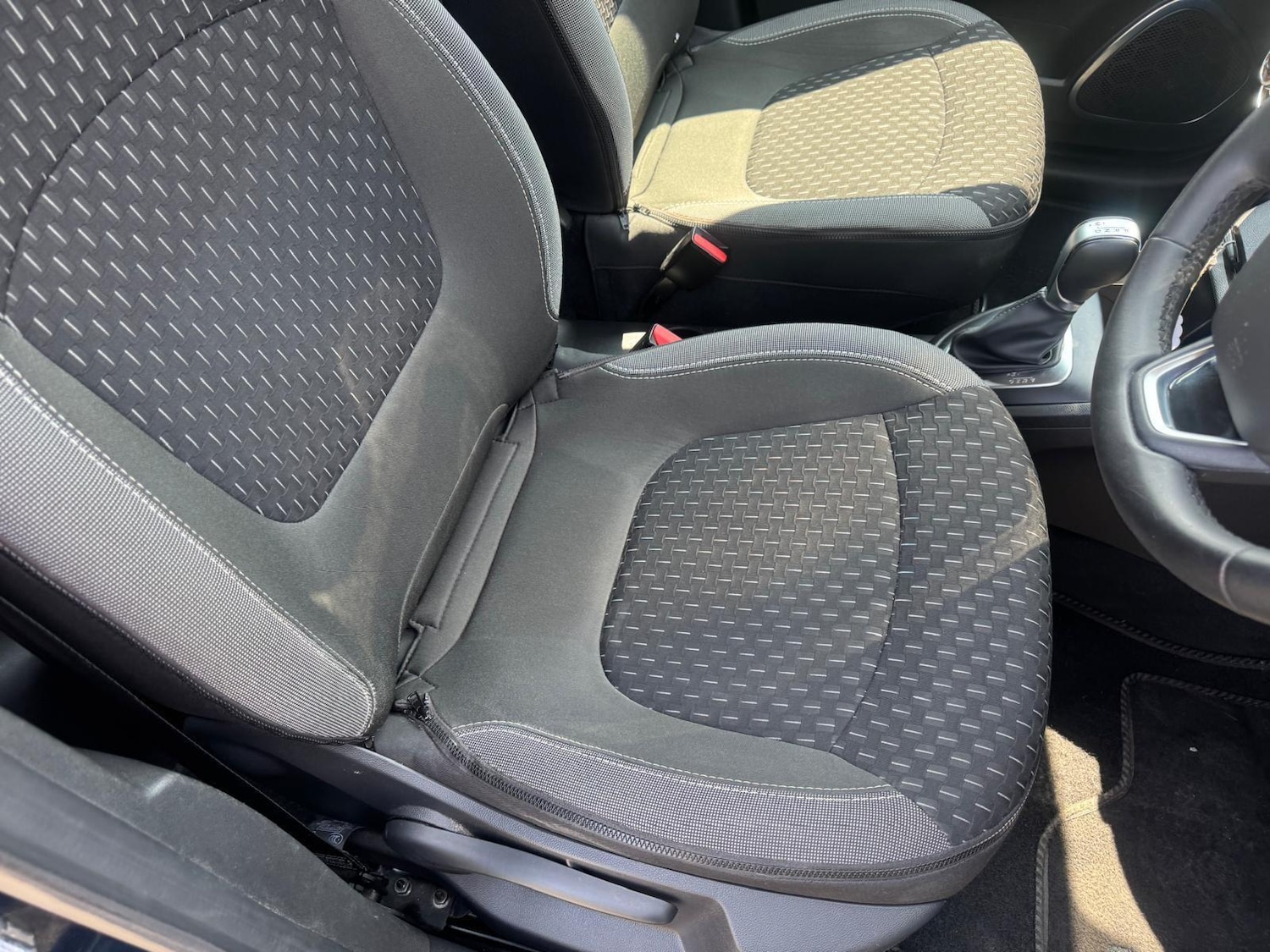 Used Renault Captur 2018 for sale - 77425745: Photo 12