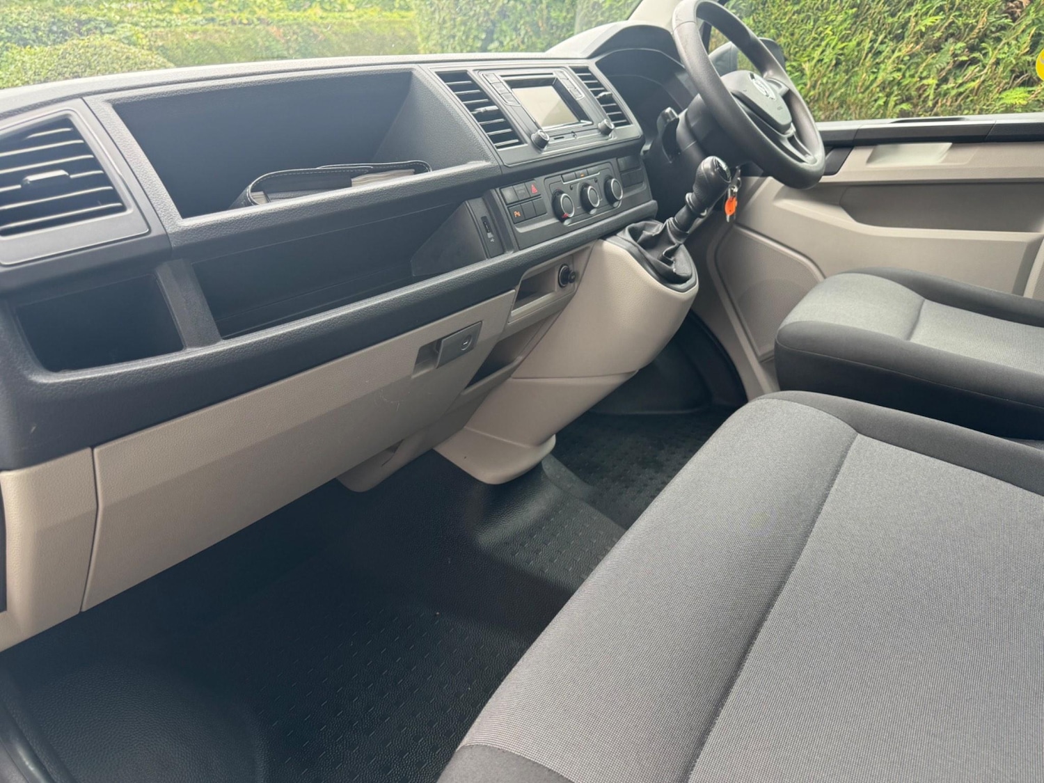 Used Volkswagen Transporter 2019 for sale - 77425390: Photo 20