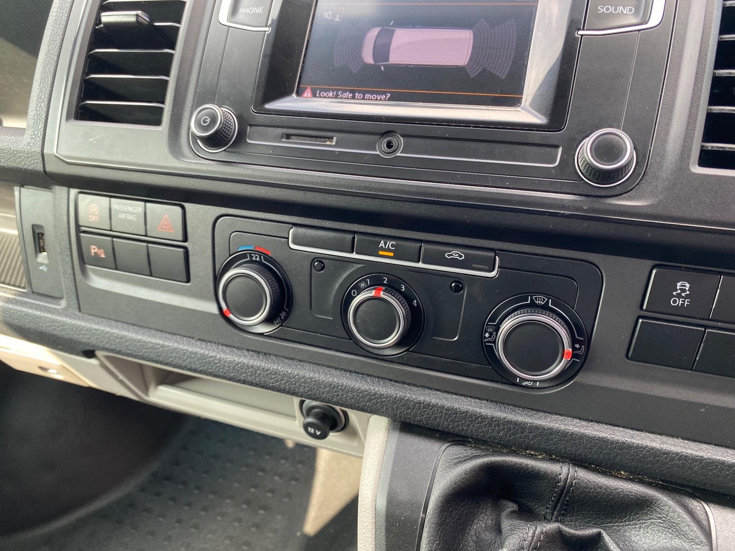 Used Volkswagen Transporter 2019 for sale - 77425390: Photo 22