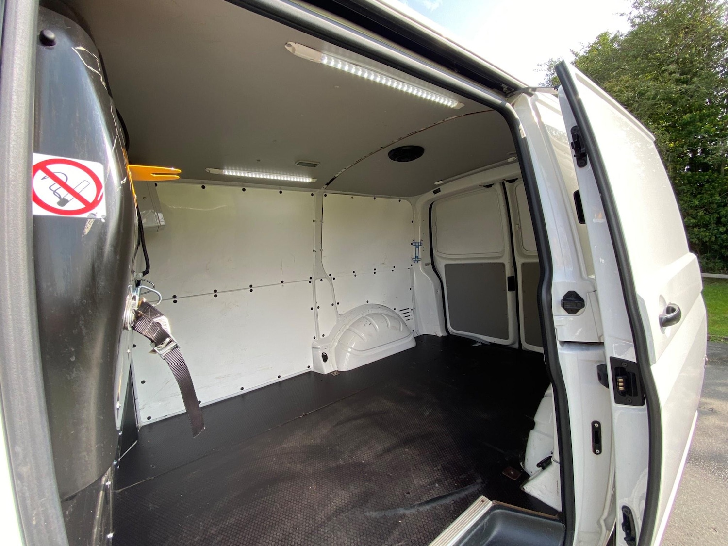 Used Volkswagen Transporter 2019 for sale - 77425390: Photo 25