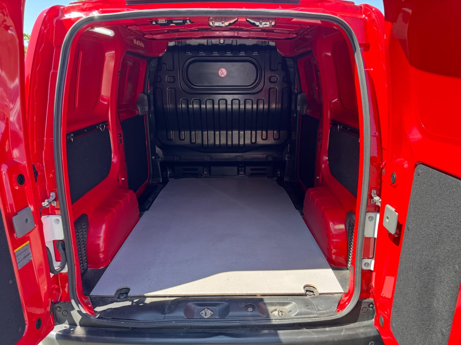 Used Nissan e-NV200 2022 for sale - 77425876: Photo 21