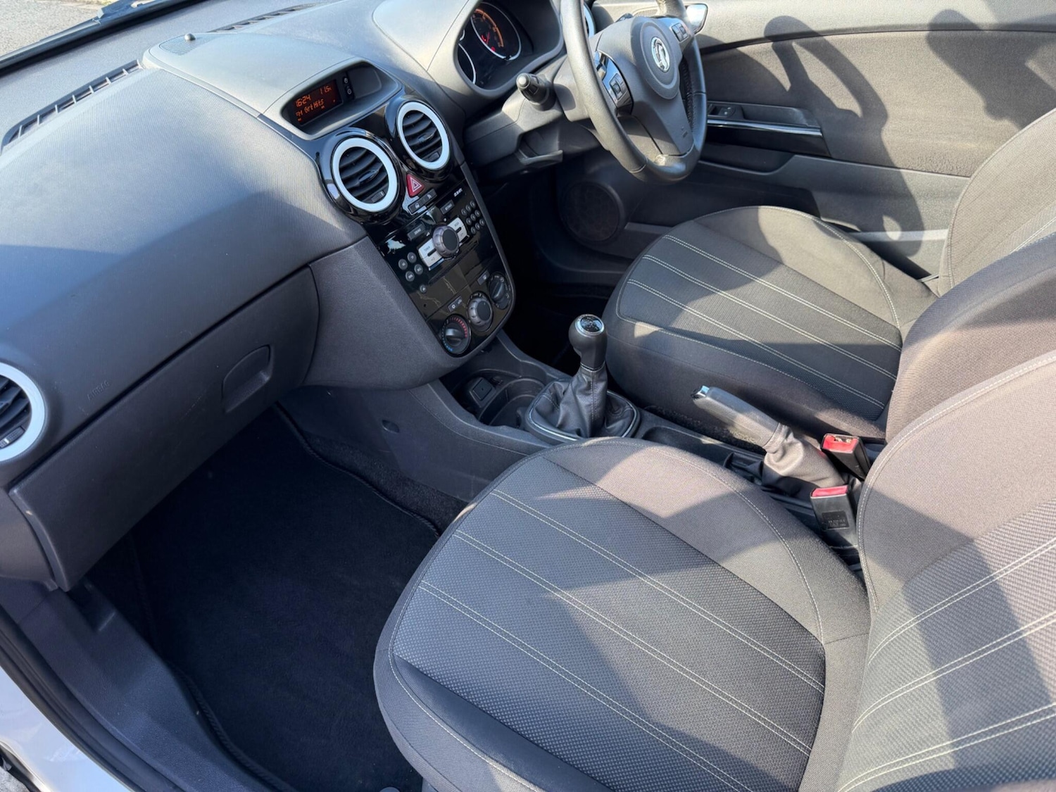 Used Vauxhall Corsa for sale - 78115215: Photo 15