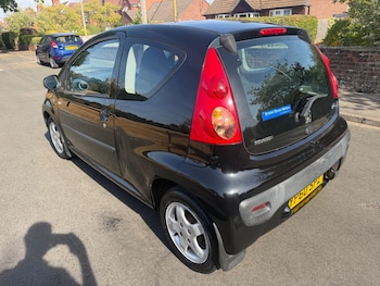 Used Peugeot 107 2010 for sale - 79532929: Photo