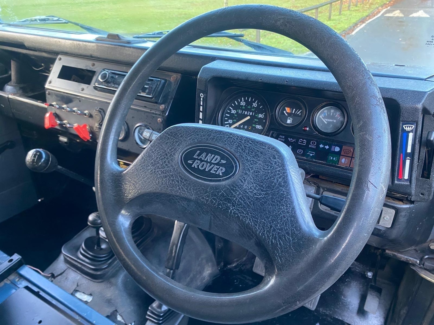 Used Land Rover Defender 1998 for sale - 77425365: Photo 10