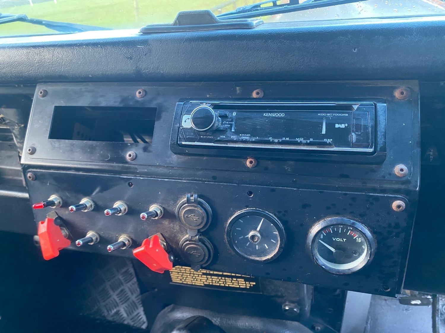 Used Land Rover Defender 1998 for sale - 77425365: Photo 12