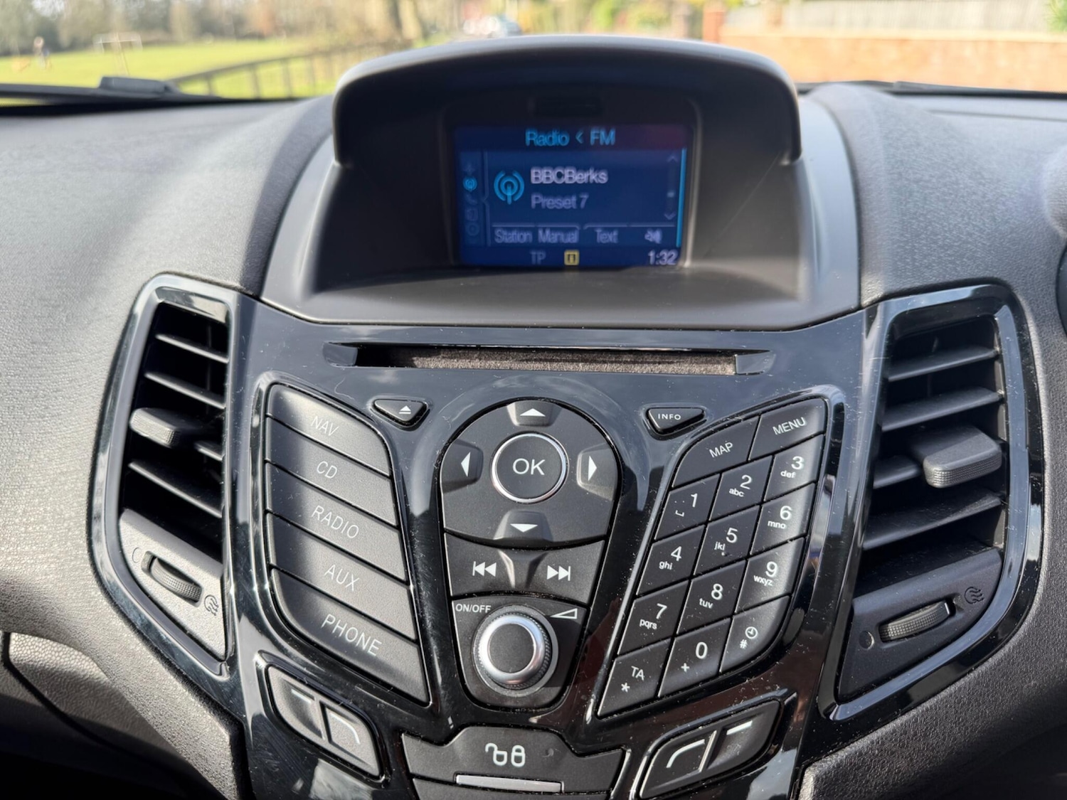 Used Ford Fiesta 2016 for sale - 77424773: Photo 14