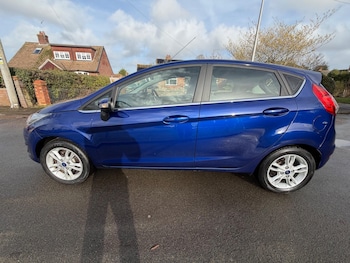 Used Ford Fiesta 2016 for sale - 77424773: Photo