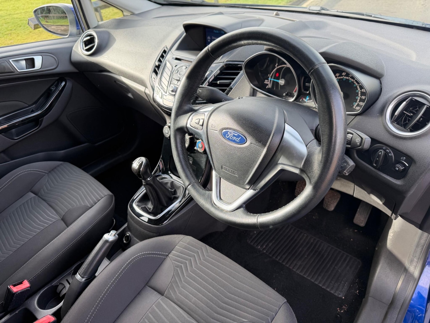 Used Ford Fiesta 2016 for sale - 77424773: Photo 9