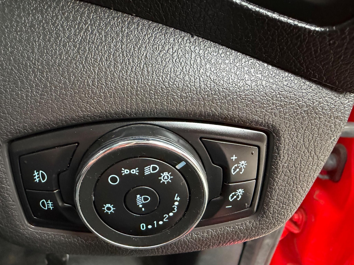 Used Ford Transit Connect 2015 for sale - 77597899: Photo 14