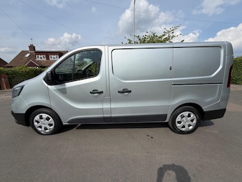 Used Renault Trafic 2023 for sale - 78528387: Photo
