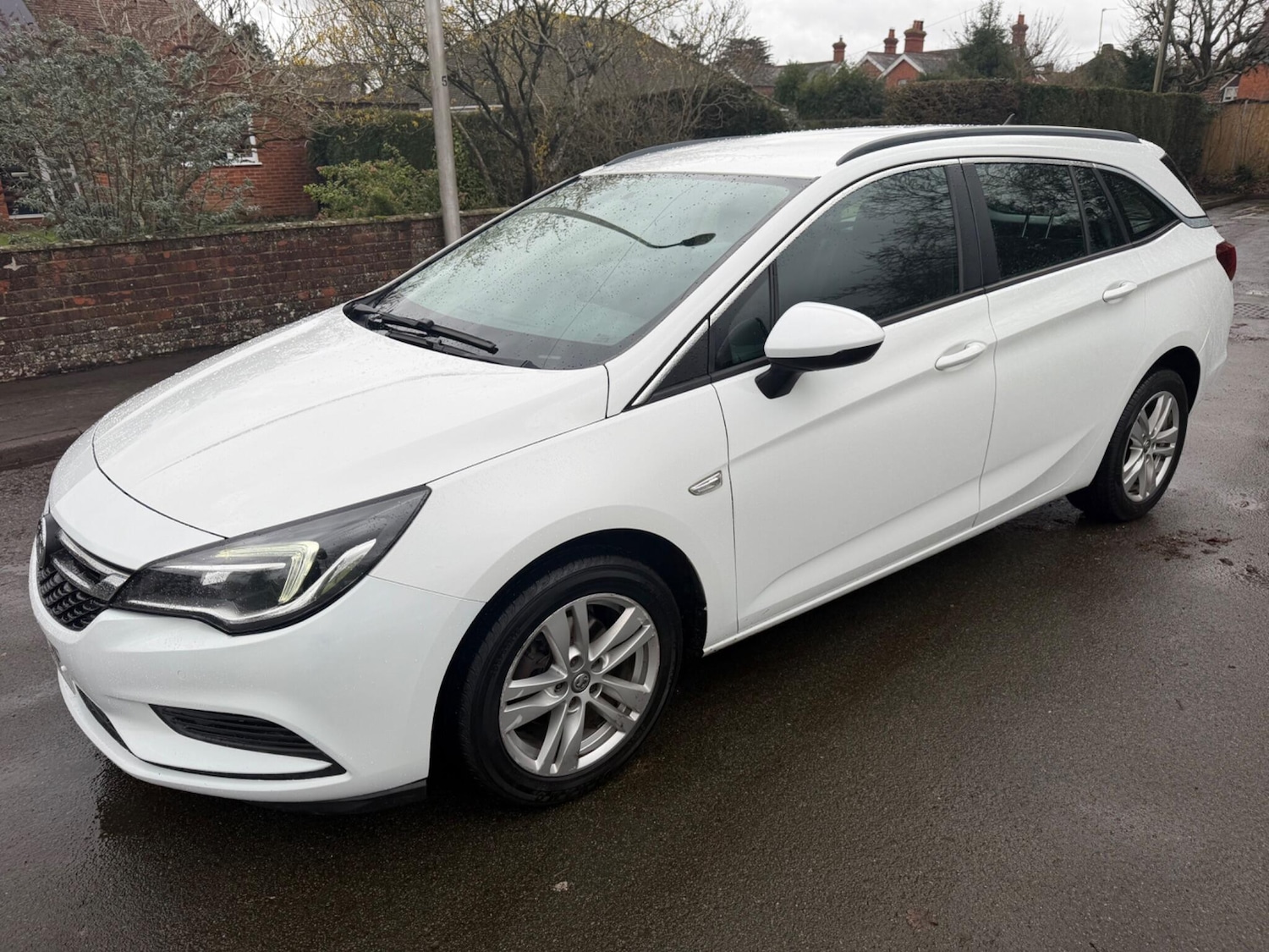 Used Vauxhall Astra 2017 for sale - 77425653: Photo 3