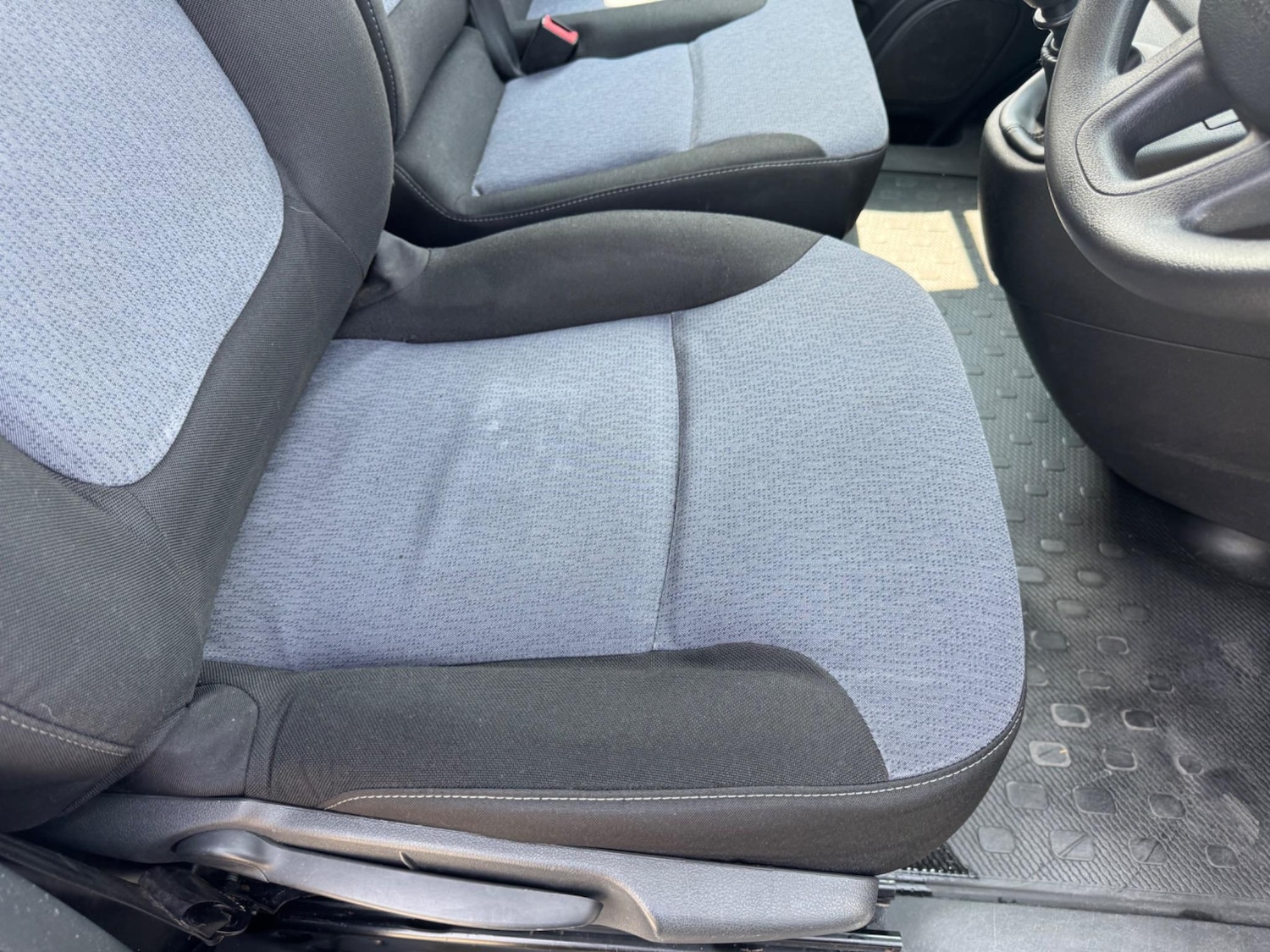 Used Vauxhall Vivaro 2016 for sale - 77426065: Photo 12