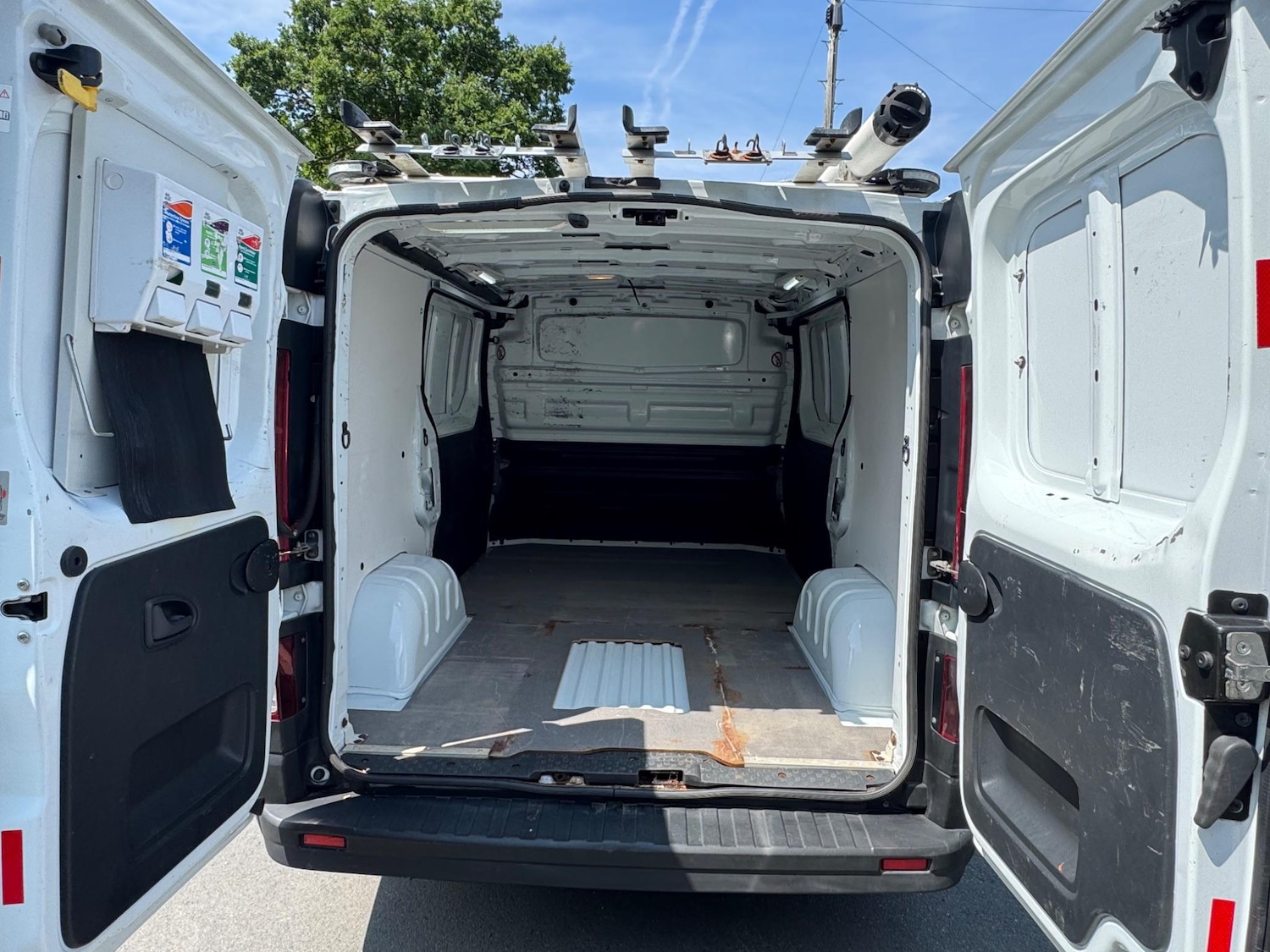 Used Vauxhall Vivaro 2016 for sale - 77426065: Photo 18