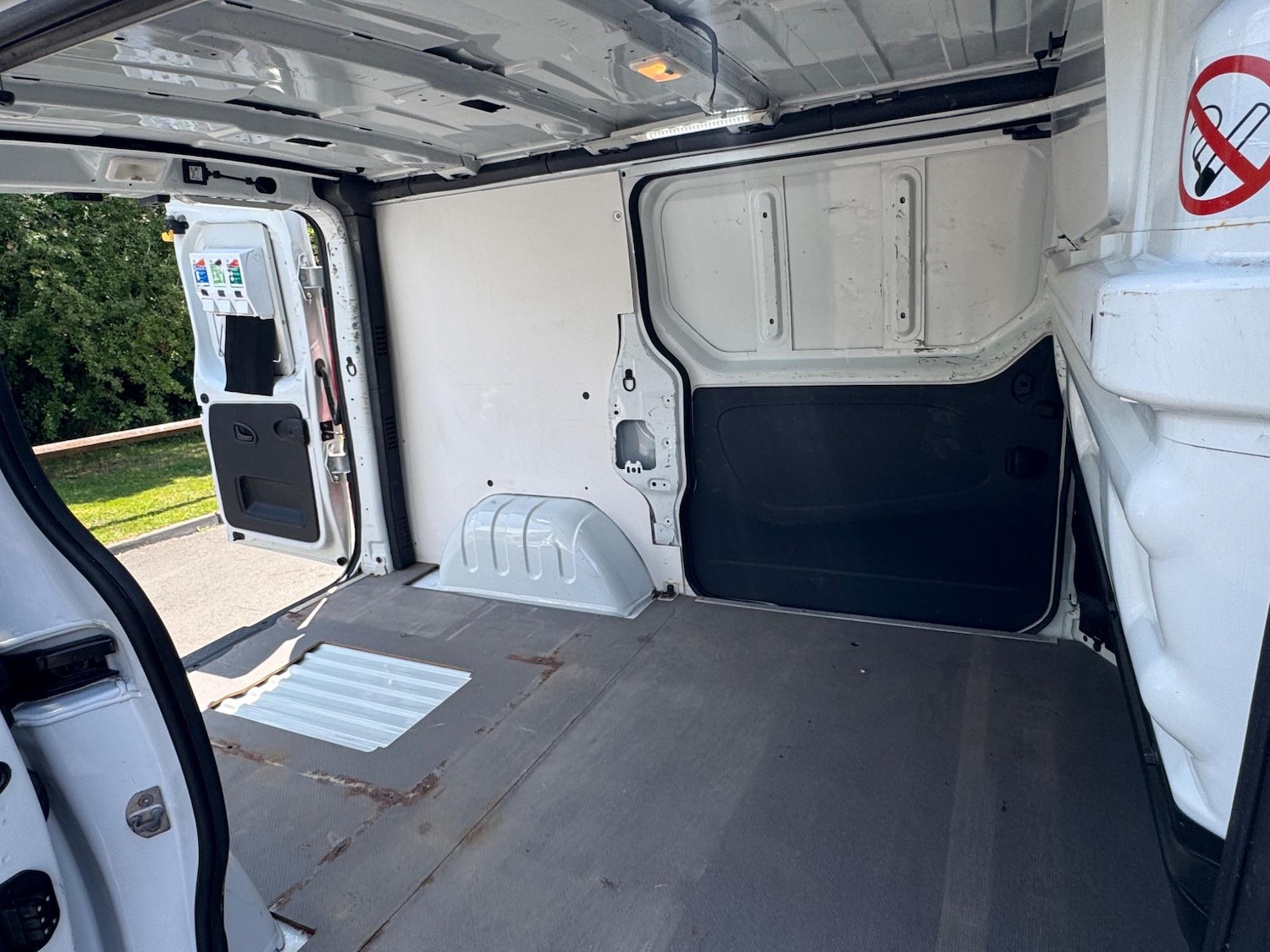 Used Vauxhall Vivaro 2016 for sale - 77426065: Photo 20