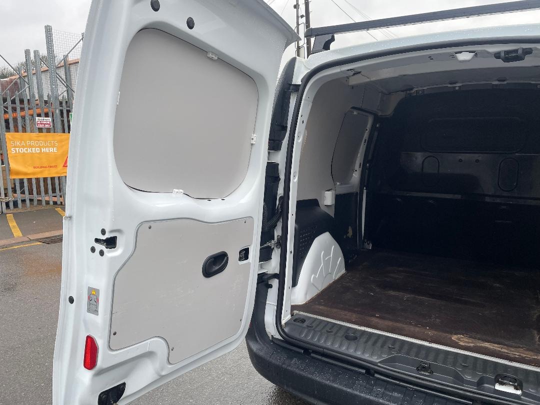 Used Renault Kangoo 2013 for sale - 77282983: Photo 10