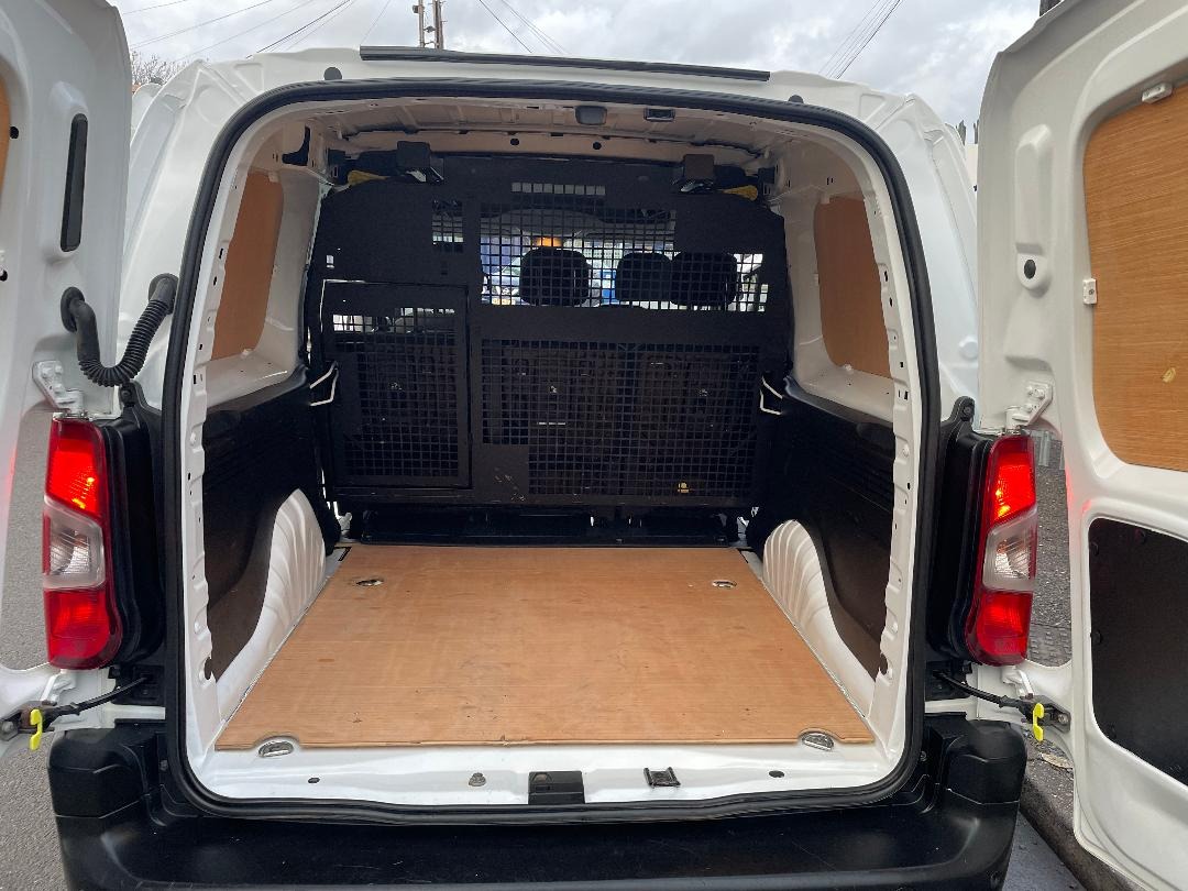 Used Peugeot Partner 2020 for sale - 76844844: Photo 13