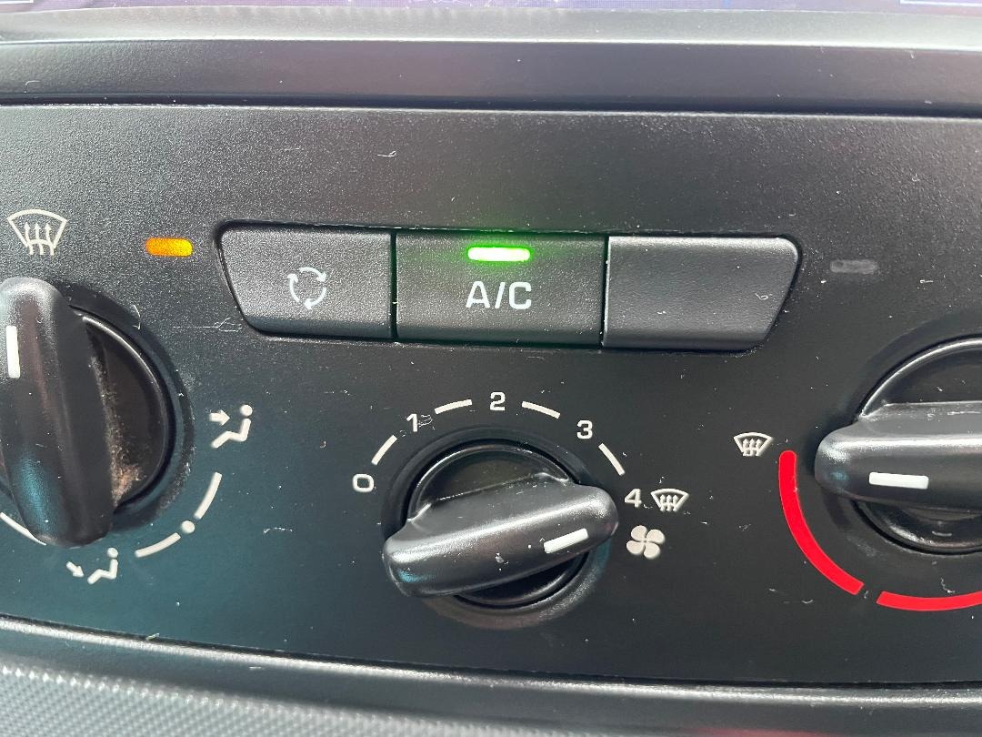 Used Peugeot Partner 2018 for sale - 76662827: Photo 4