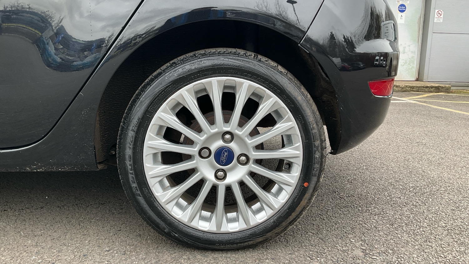 Used Ford Fiesta 2014 for sale - 77601920: Photo 21