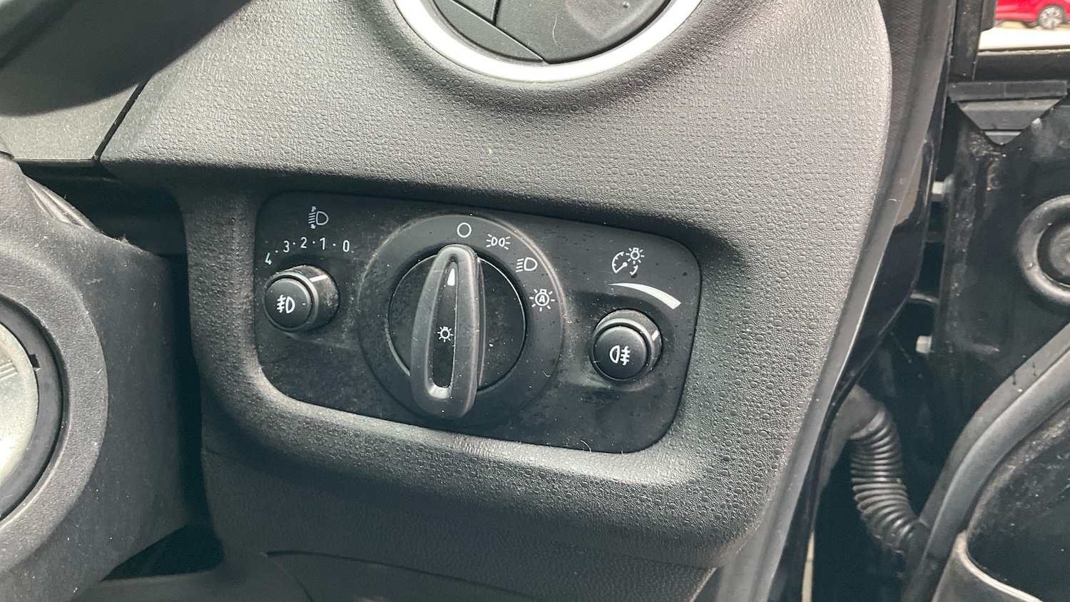 Used Ford Fiesta 2014 for sale - 77601920: Photo 27