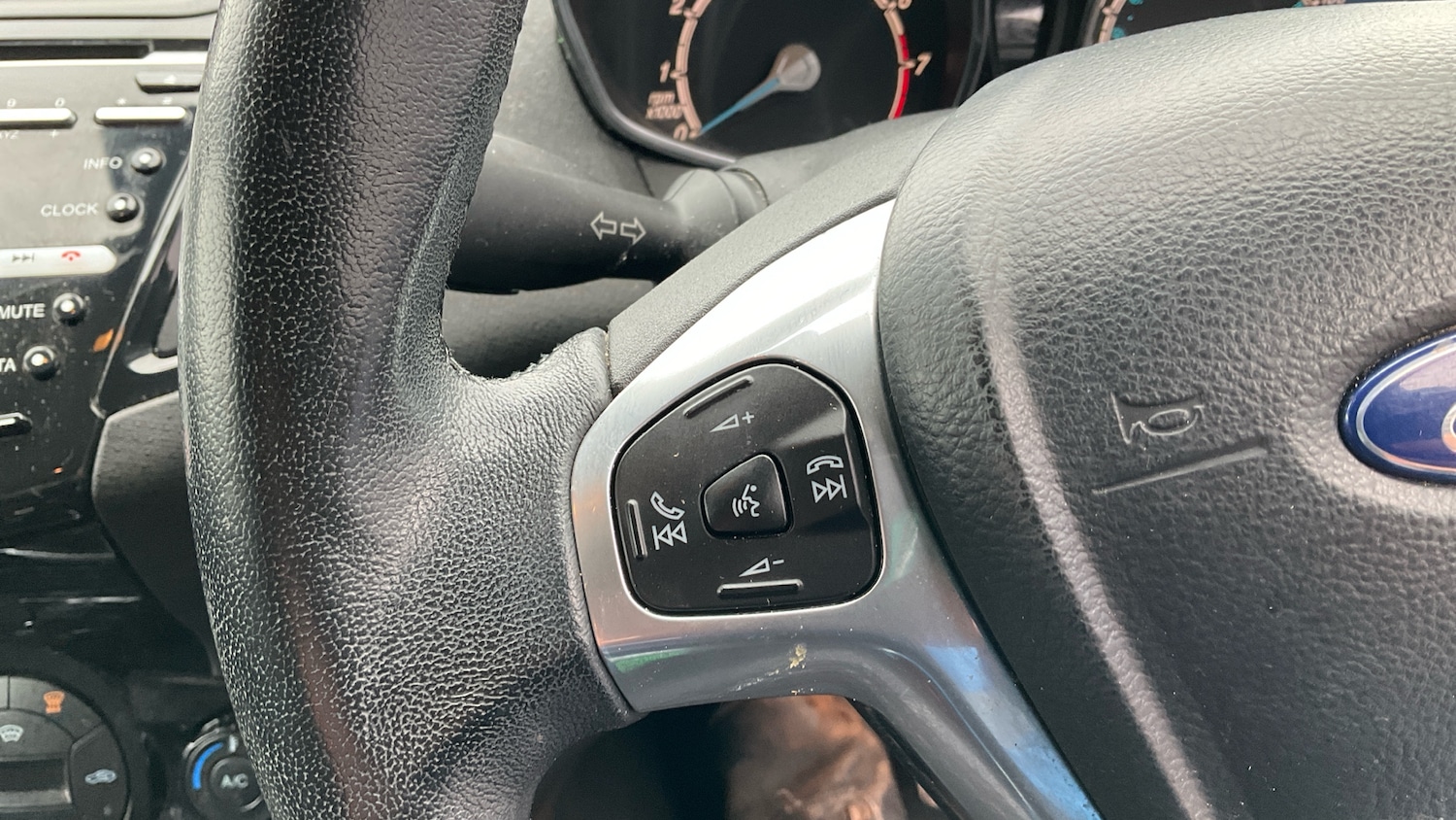 Used Ford Fiesta 2014 for sale - 77601920: Photo 31