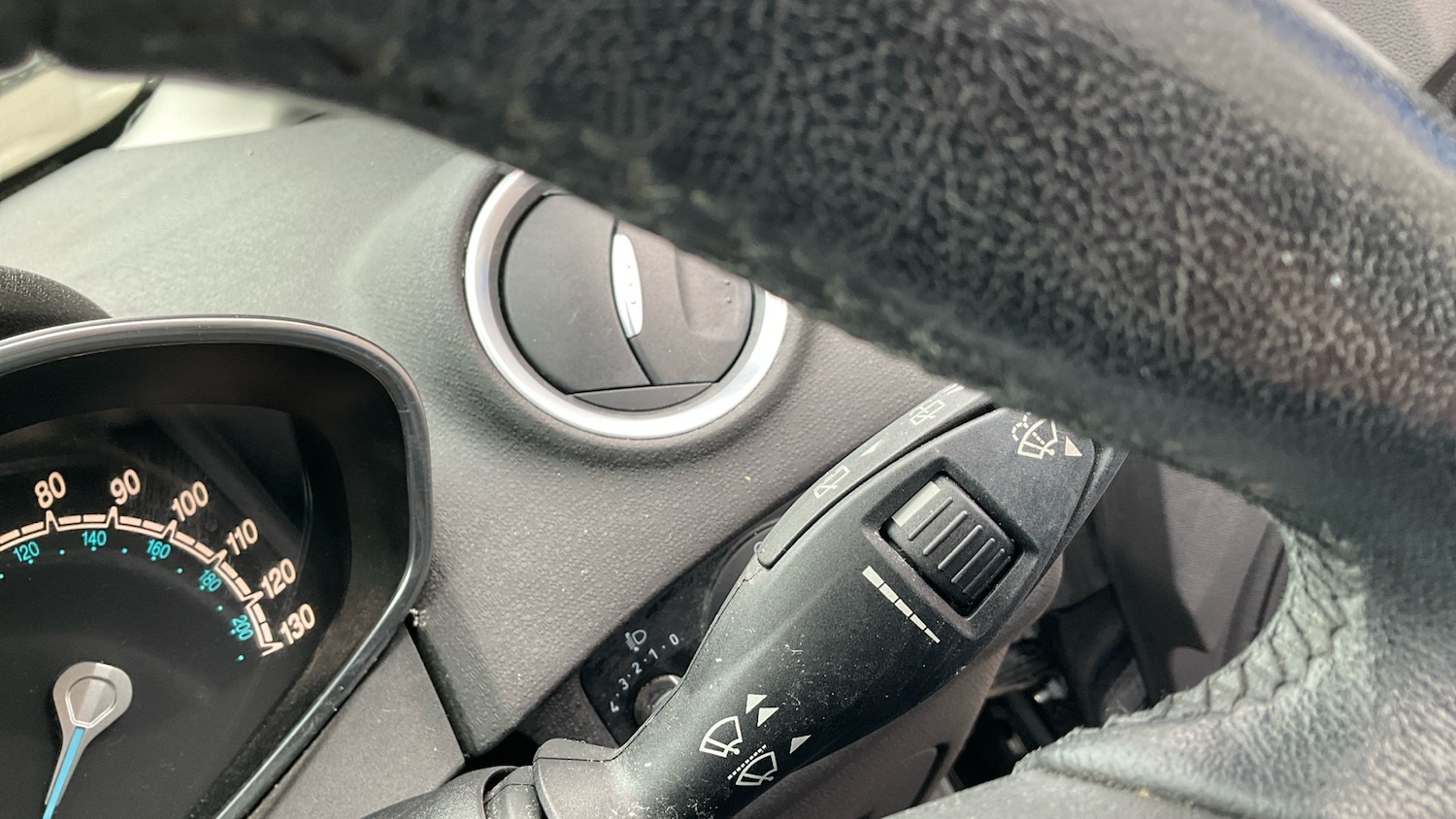 Used Ford Fiesta 2014 for sale - 77601920: Photo 32