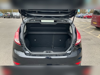 Used Ford Fiesta 2014 for sale - 77601920: Photo