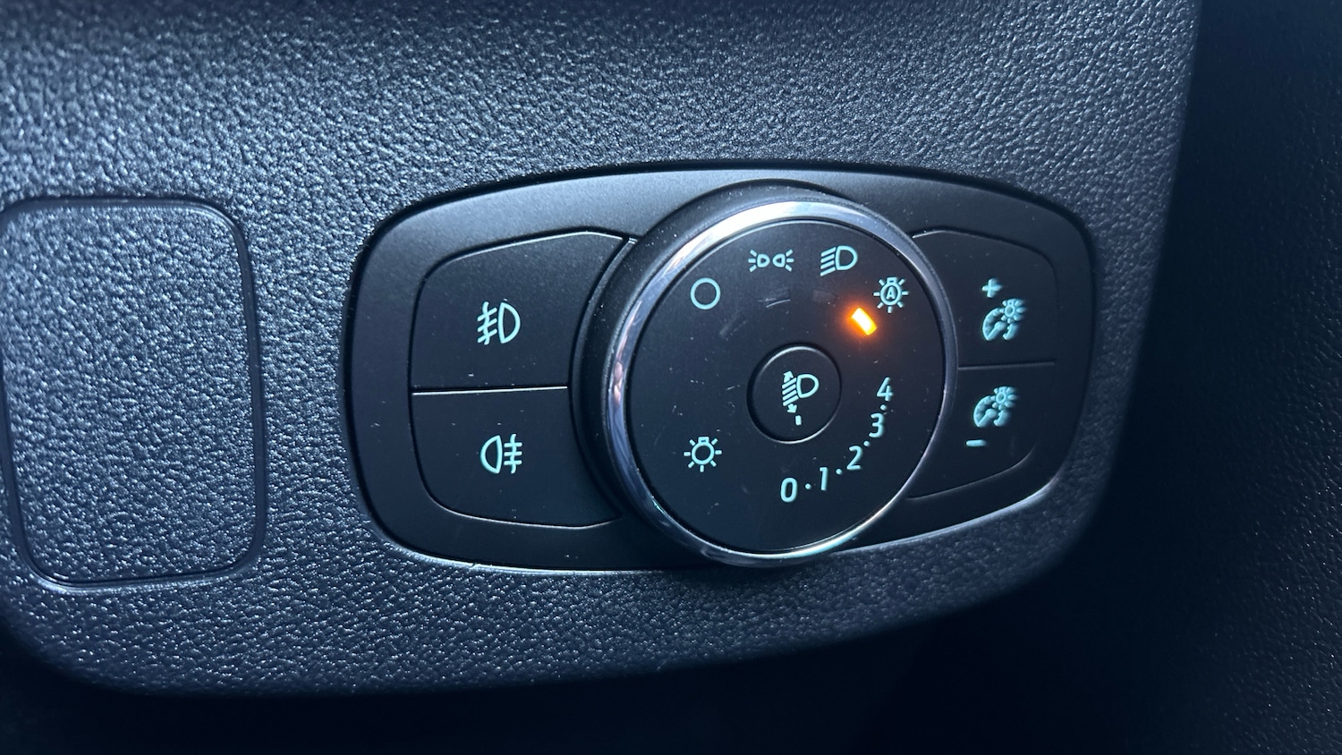 Used Ford Puma 2023 for sale - 77898728: Photo 30