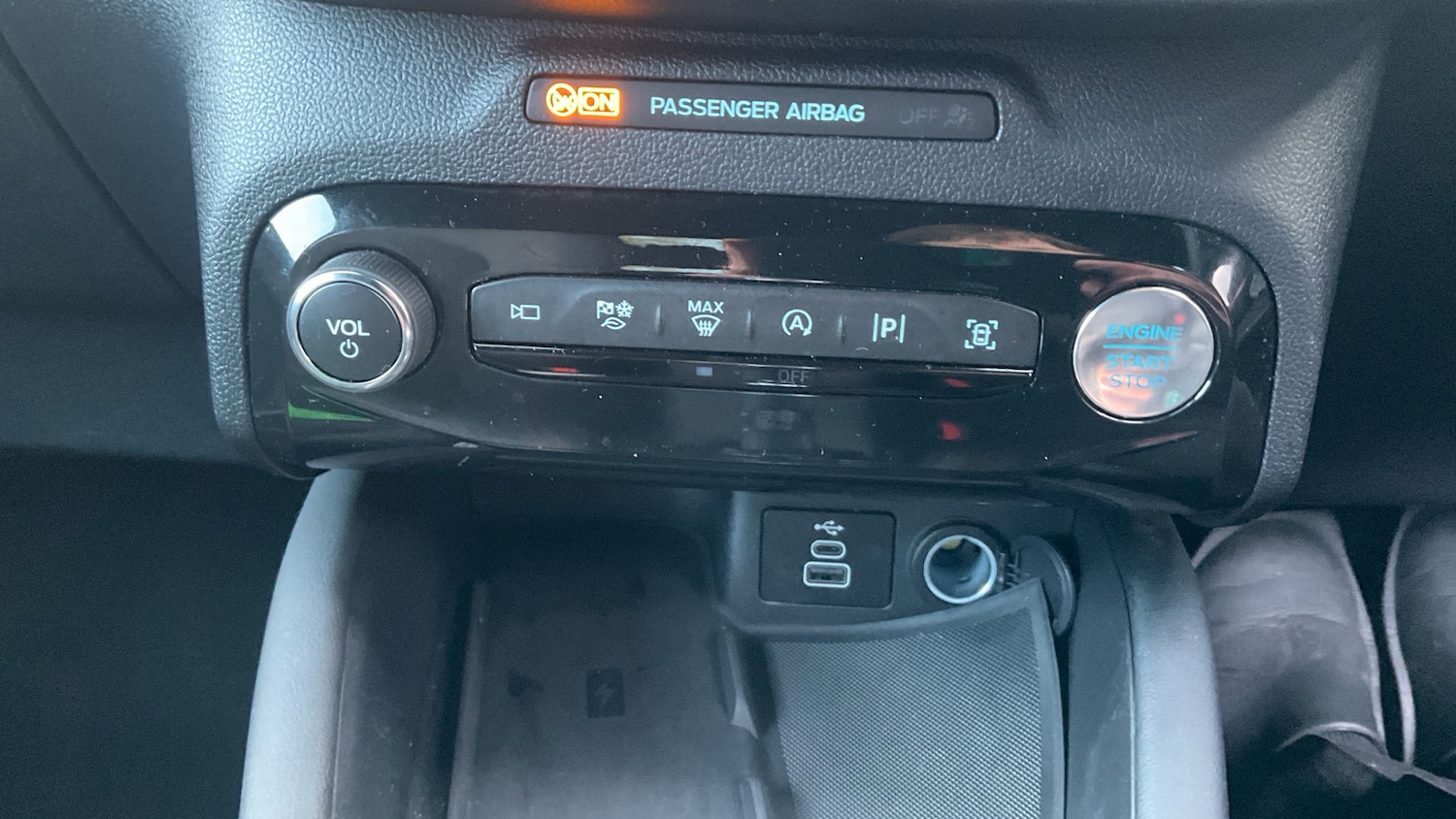 Used Ford Kuga 2025 for sale - 76968347: Photo 36