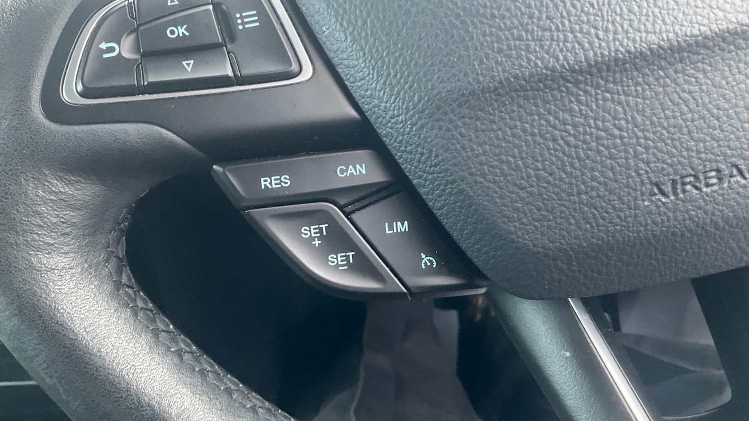 Used Ford Ecosport 2019 for sale - 76877810: Photo 31