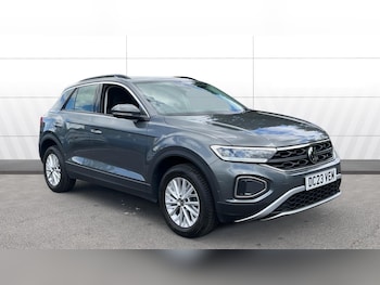 Used Volkswagen T-Roc 2023 for sale - 78604671: Photo