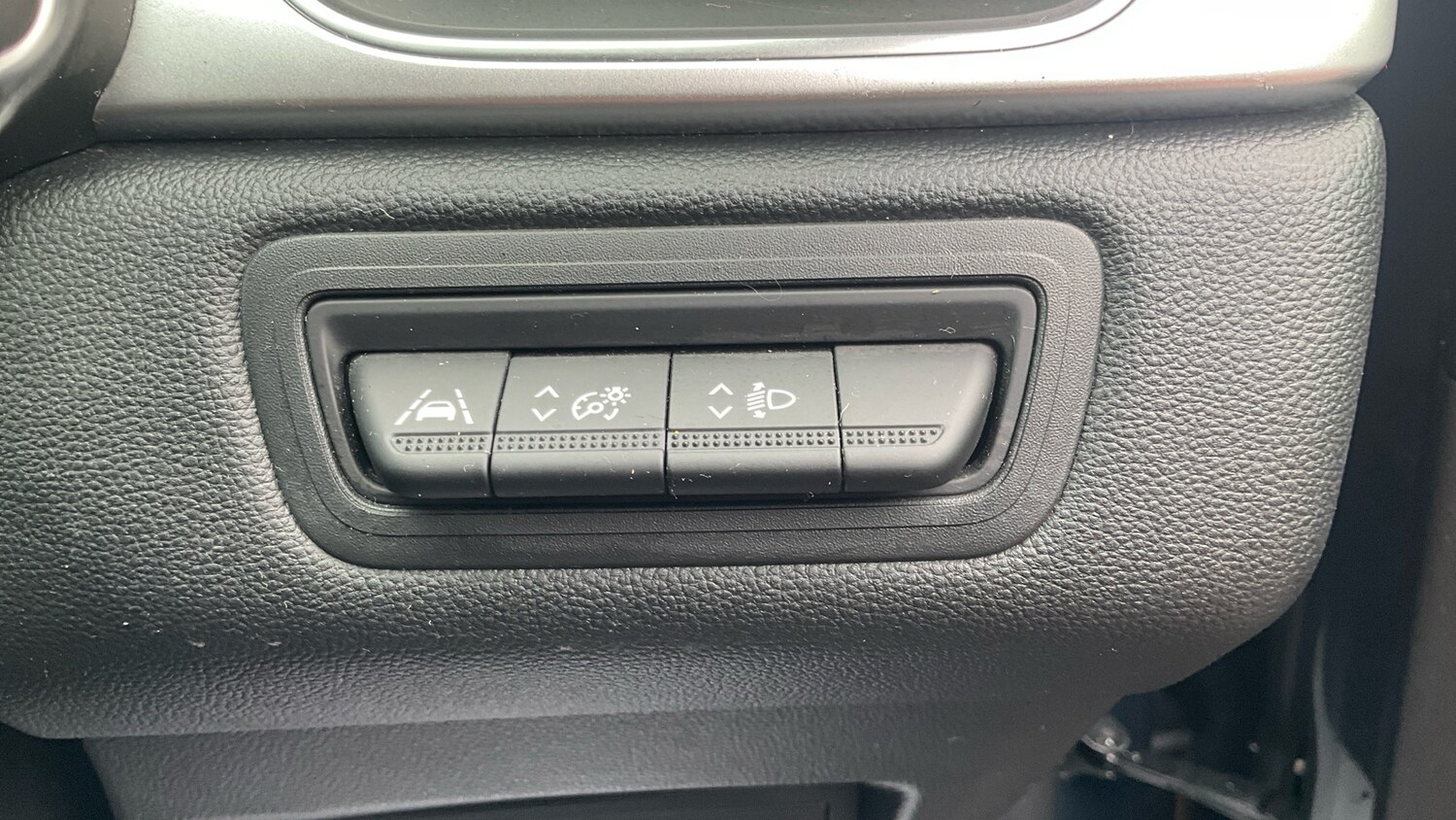 Used Renault Captur 2021 for sale - 76332750: Photo 28