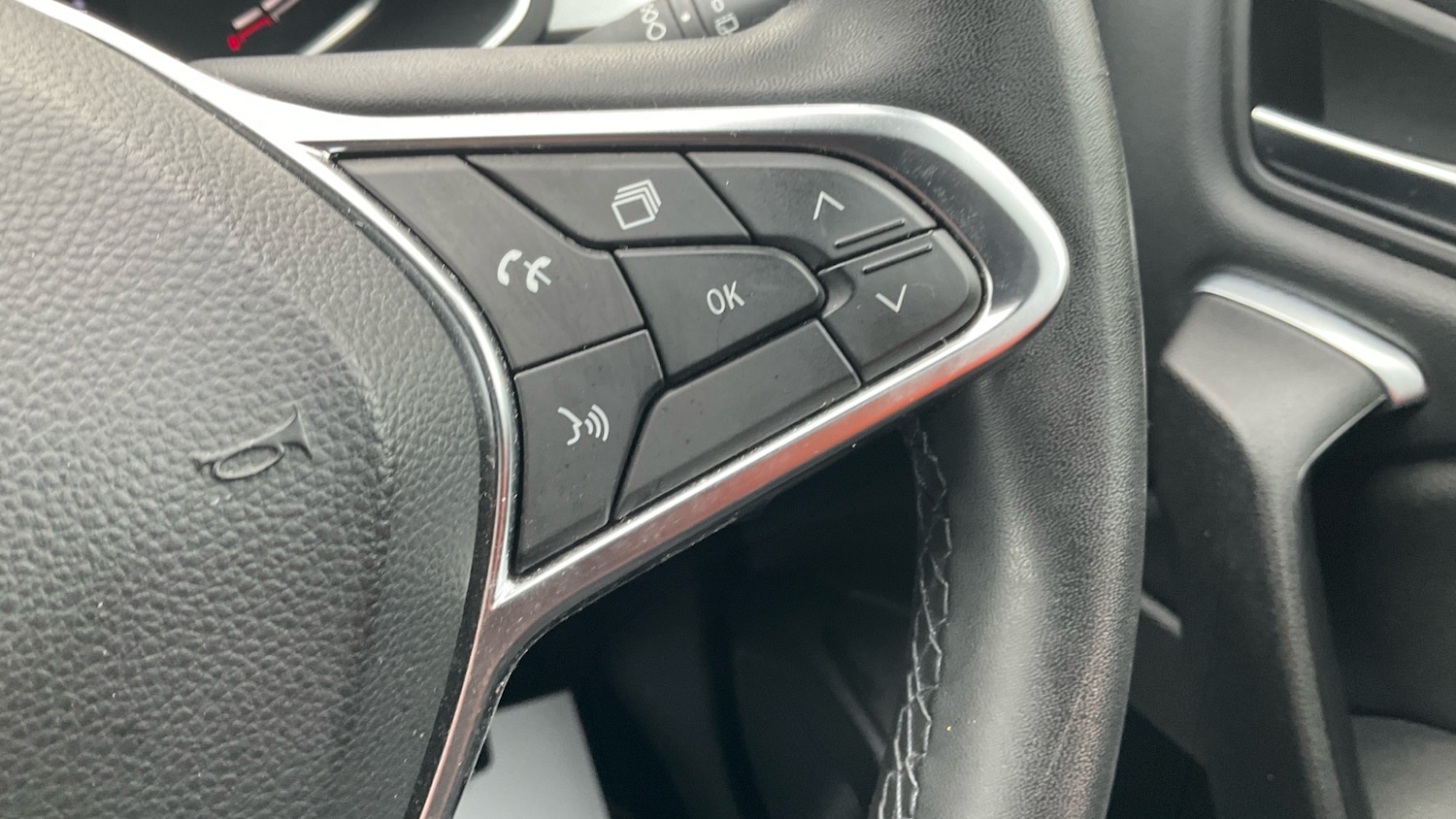 Used Renault Captur 2021 for sale - 76332750: Photo 33