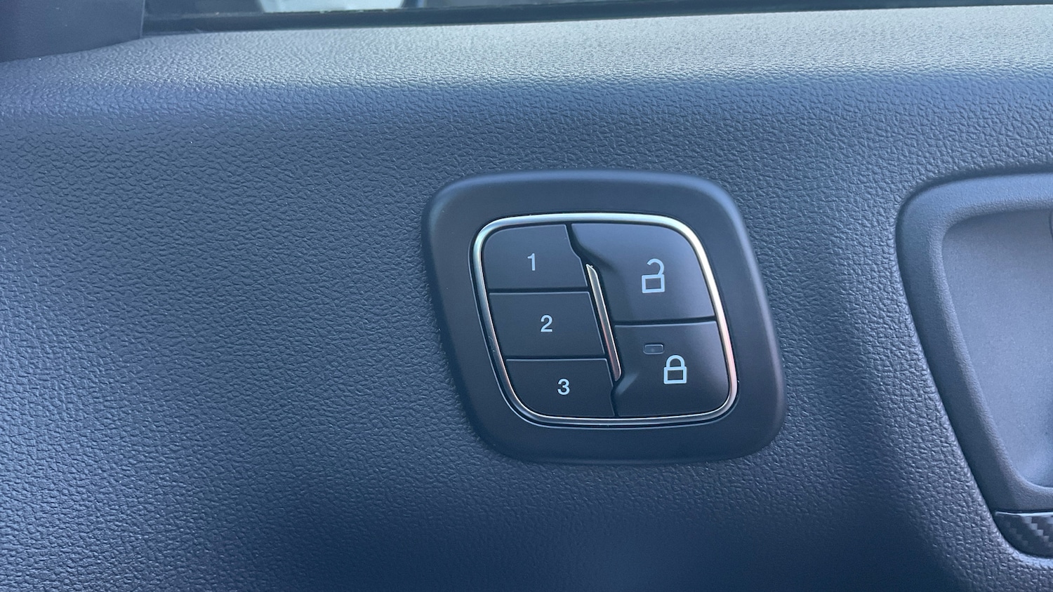 Used Ford Kuga 2025 for sale - 76614674: Photo 32