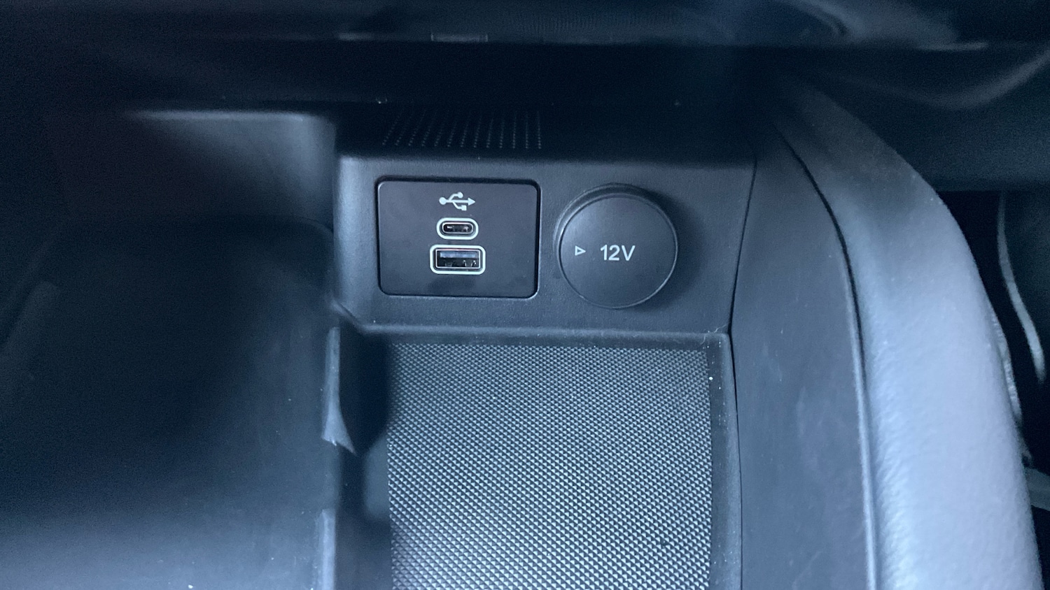 Used Ford Kuga 2025 for sale - 76614674: Photo 41