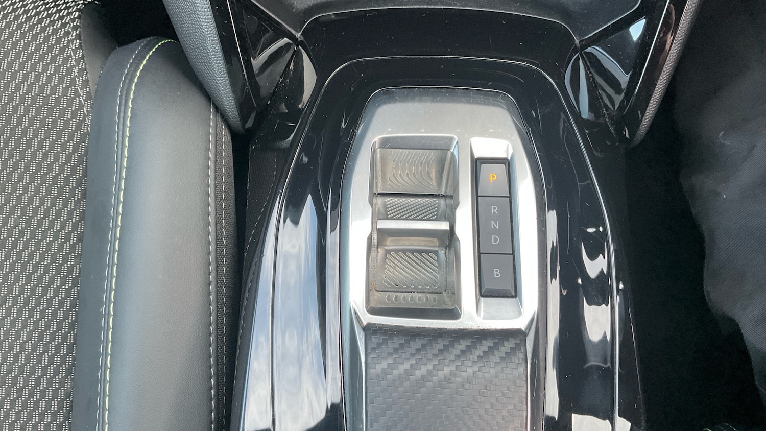 Used Peugeot 2008 2024 for sale - 76963192: Photo 31