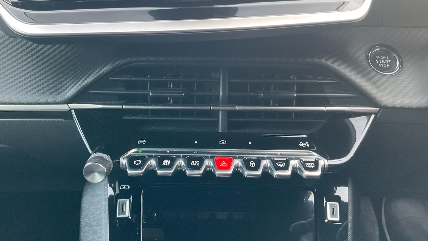 Used Peugeot 2008 2024 for sale - 76963192: Photo 33