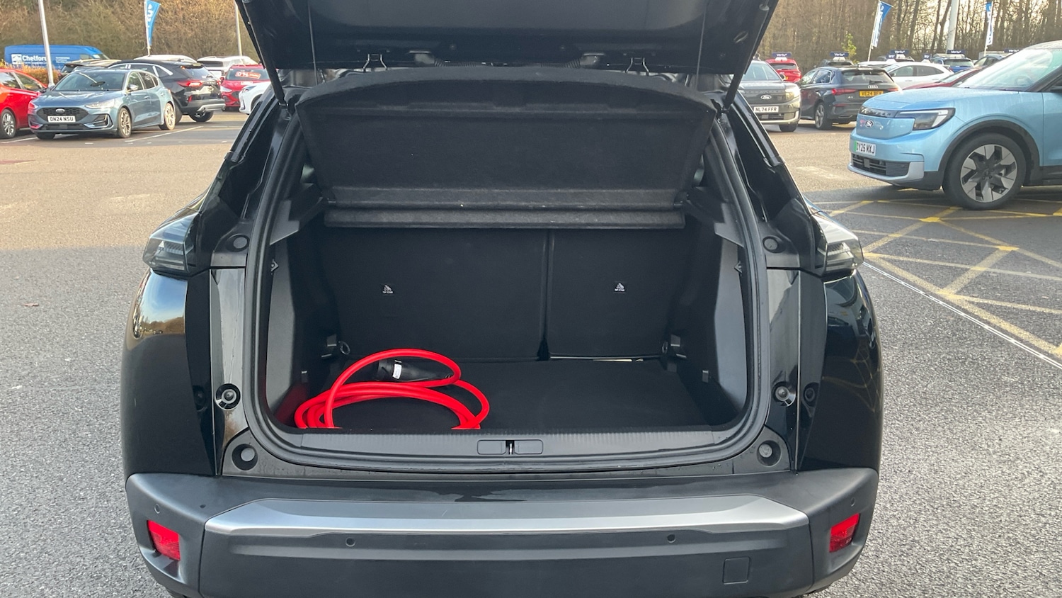 Used Peugeot 2008 2024 for sale - 76963192: Photo 4