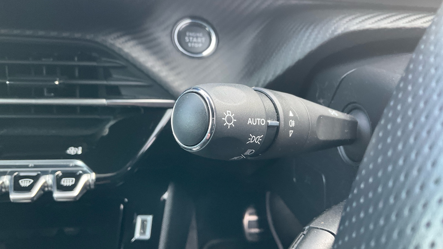 Used Peugeot 2008 2024 for sale - 76963192: Photo 40