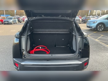 Used Peugeot 2008 2024 for sale - 76963192: Photo