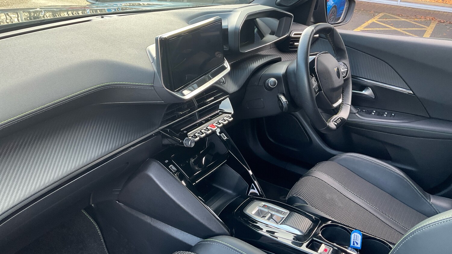 Used Peugeot 2008 2024 for sale - 76963192: Photo 9