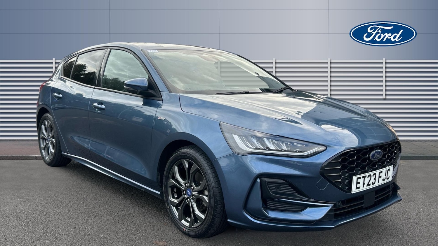 Used Ford Focus 2023 for sale - 76940032: Photo 1