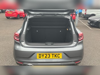 Used Renault Clio 2023 for sale - 78657030: Photo