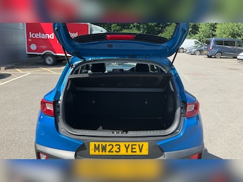 Used Kia Stonic 2023 for sale - 79000132: Photo