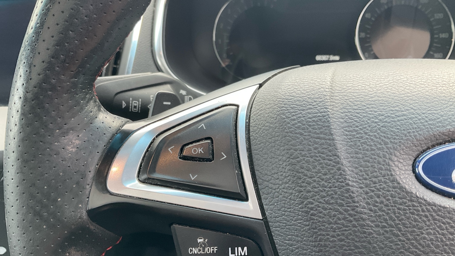 Used Ford Edge 2019 for sale - 76504438: Photo 35