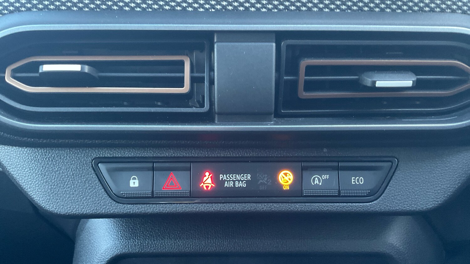 Used Dacia Sandero Stepway 2023 for sale - 76614681: Photo 32